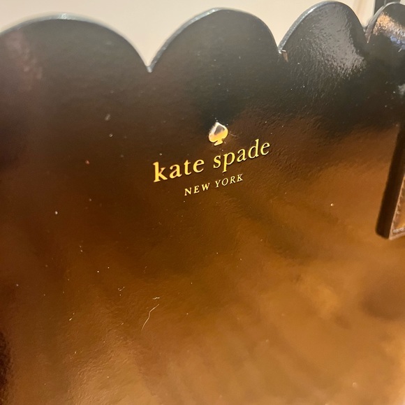 Kate Spade Lily Ave Carrigan Black Patent Leather Scallop Large Tote - Picture 4 of 9